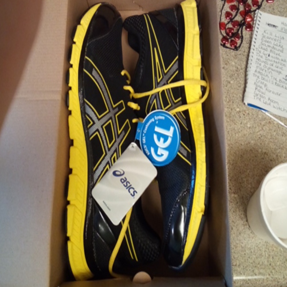 Asics Gel Running Shoes Size 14 Complete With Box